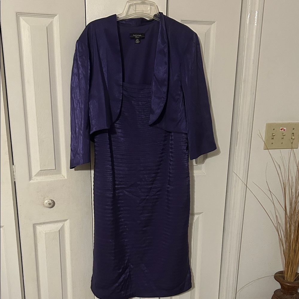 R&M Richards Deep Purple 2pcs set.  Size 18 W